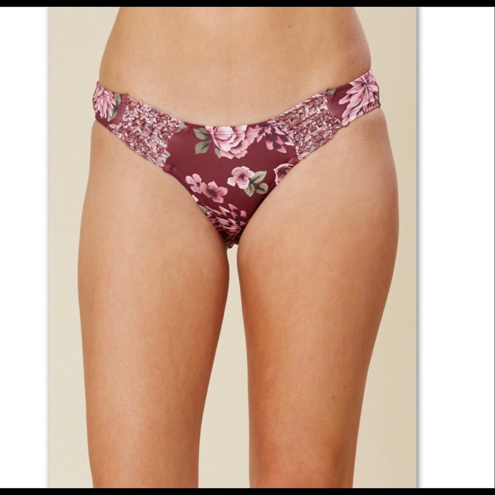 MAROON FLORAL MACRAME LOW RISE SWIM BOTTOMS